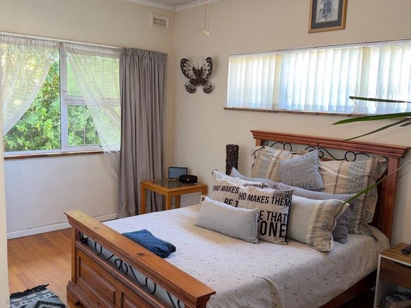 Charming Family Home with Warm Character & Entertaining Spaces - Boston, Bellville - Photo 6