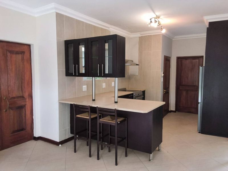 Flatlet/Cottage To Let - Bryanston - Photo 2