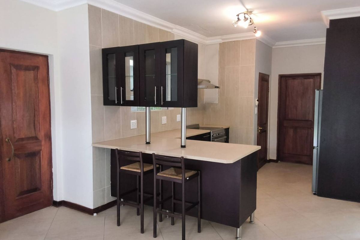 Flatlet/Cottage To Let - Bryanston - Photo 2
