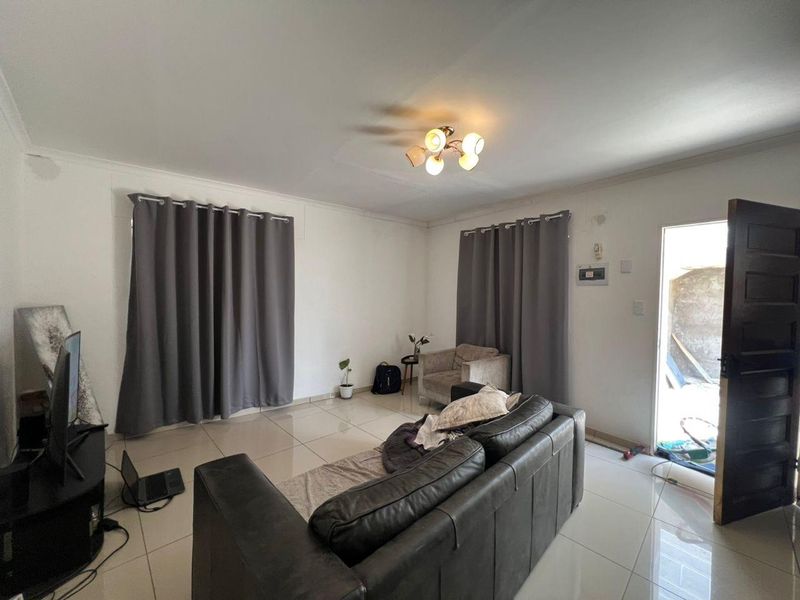 🔥 🏘️ Newly-Built (5 Unit) Complex For Sale – Khomasdal 16 - Photo 5