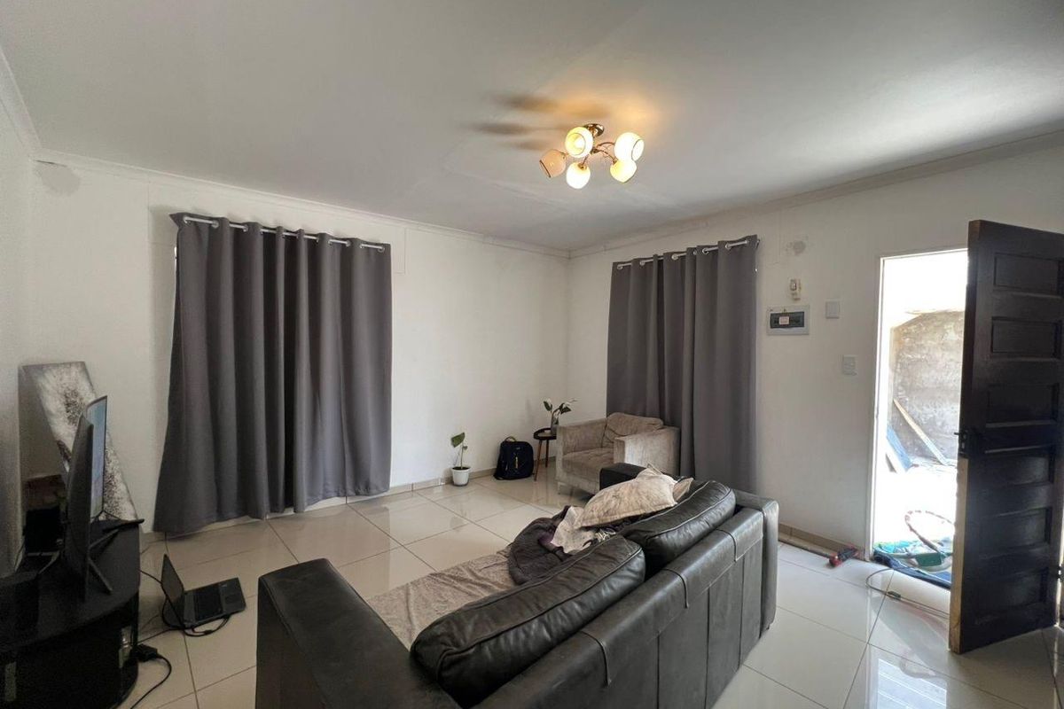 🔥 🏘️ Newly-Built (5 Unit) Complex For Sale – Khomasdal 16 - Photo 5