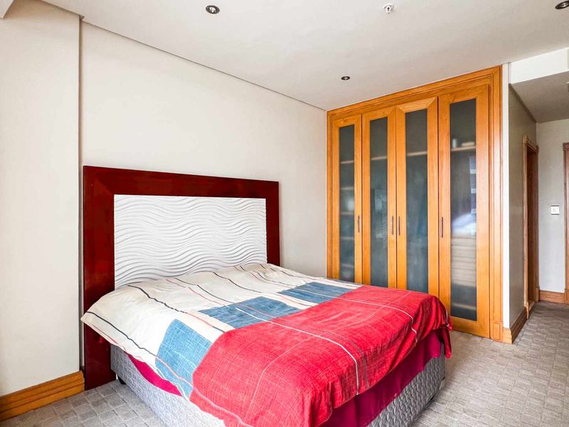 2 BEDROOM I 2.5 BATHROOM APARTMENT - Photo 8