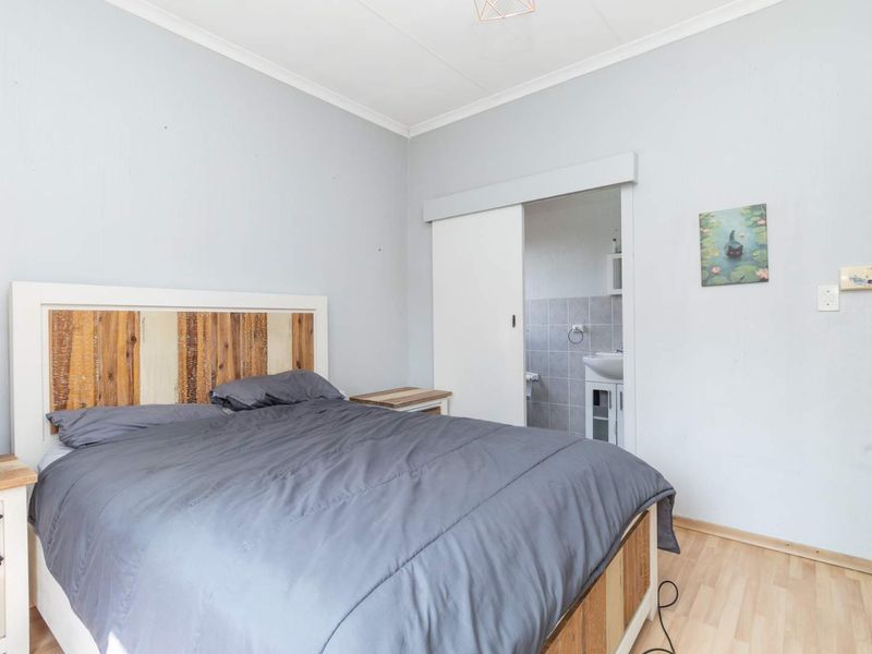 Pet friendly townhouse located close to Northgate - Photo 7