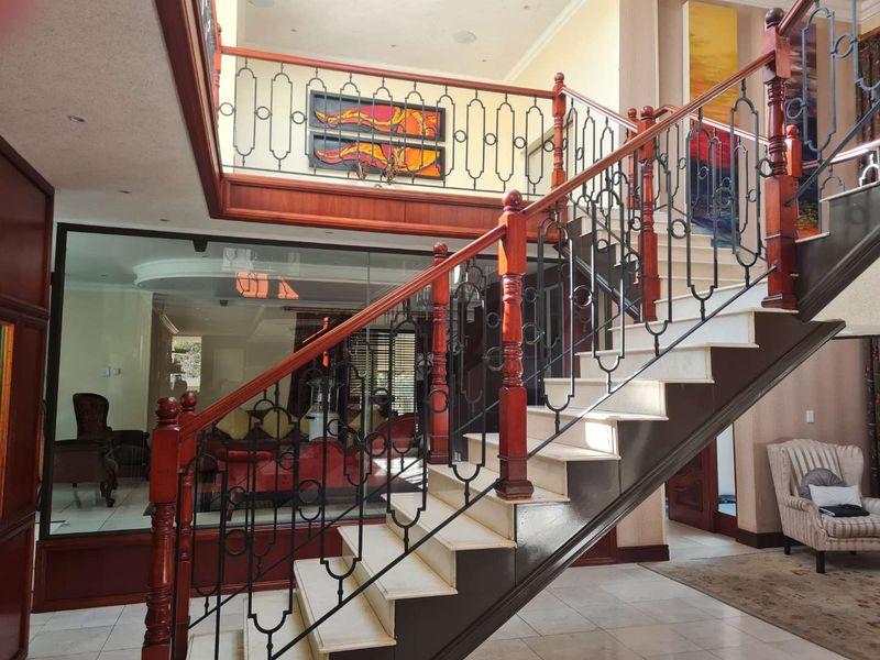 BIG FAMILY HOME IN SECURITY ESTATE - Photo 10