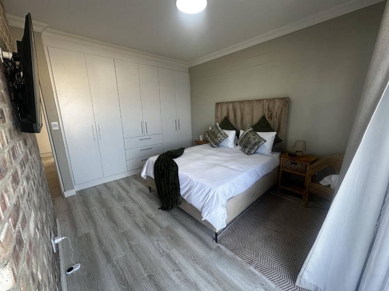 Luxurious Town House TO LET - Photo 7