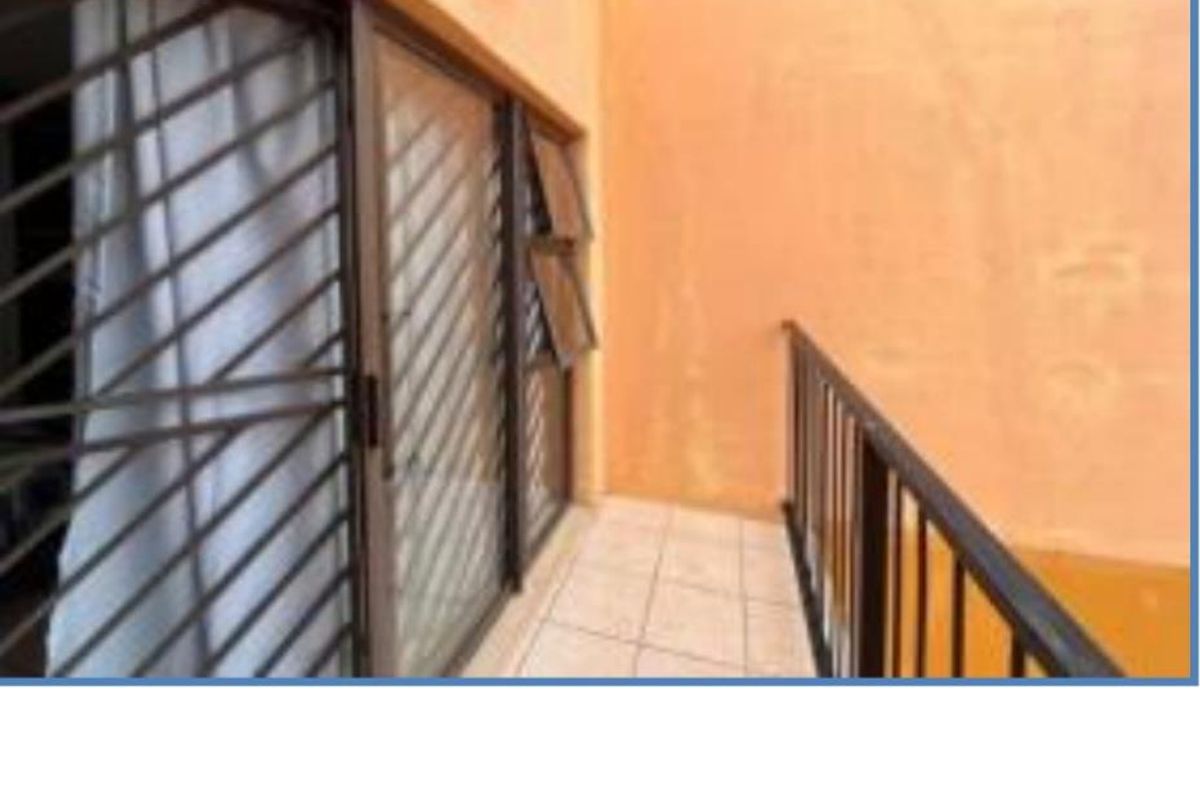 Townhouse for Sale - Photo 4