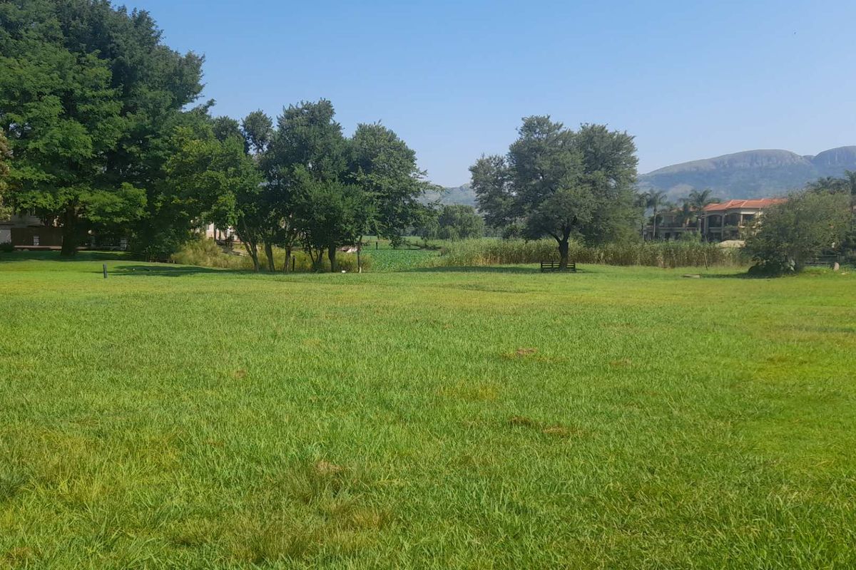 Prime North-Facing Property with Direct Dam Access in Westlake Country & Safari Estate - Photo 5