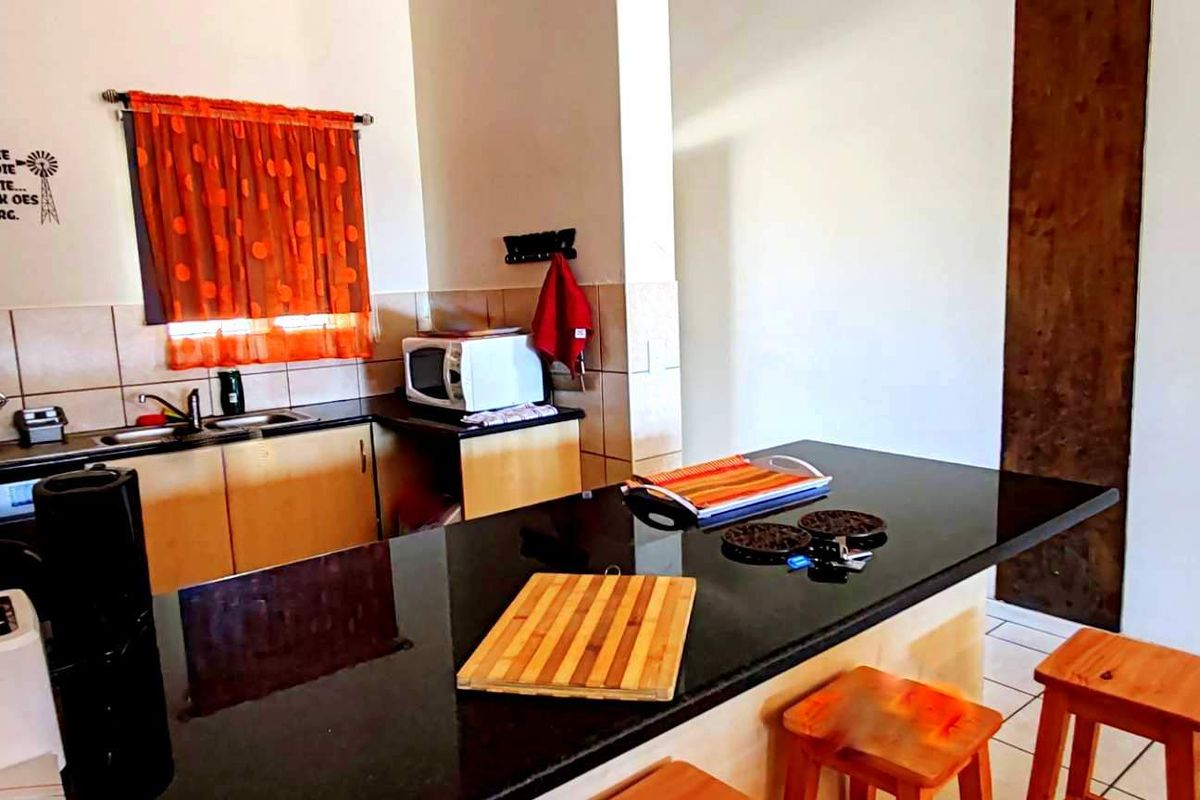 Stunning 116m2 Apartment in Diaz Beach, Mossel Bay - Photo 4