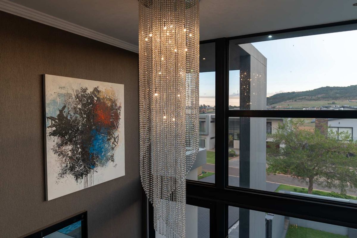 Curated Luxury for the Exceptionally Refined - Photo 5