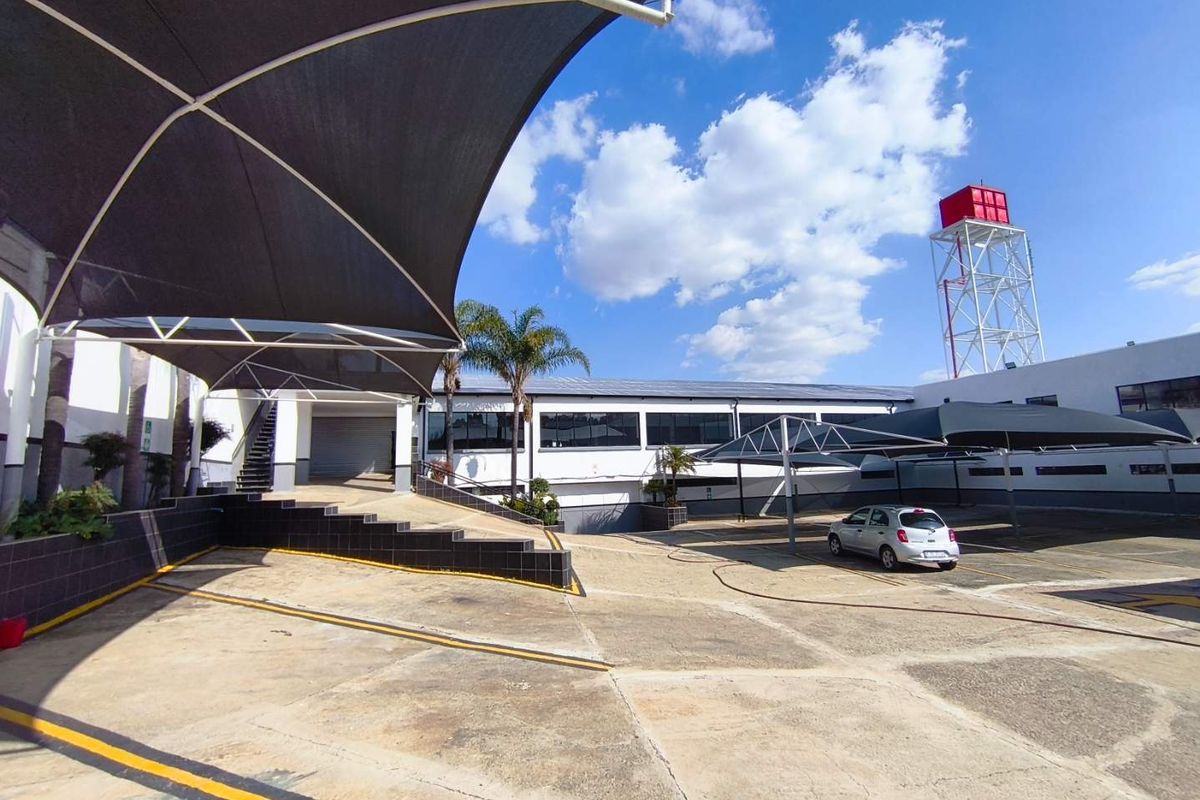 5700m2 Warehouse / Distribution Facility For Sale in Ophirton, Booysens - Photo 4