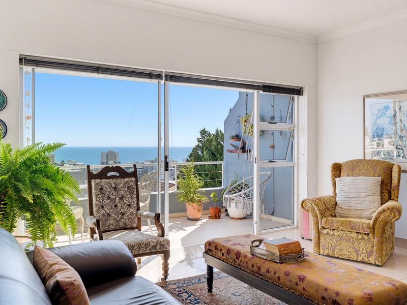 Ocean Views, Rooftop Entertaining & Secure Living in the Heart of Sea Point - Photo 7