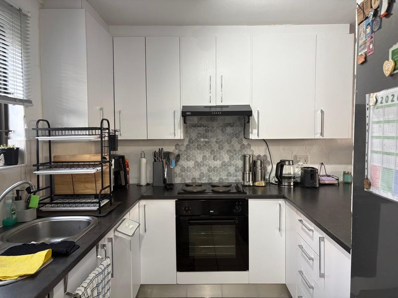 Lovely 2 bedroom duplex in Owerbosch West Beach - Photo 4