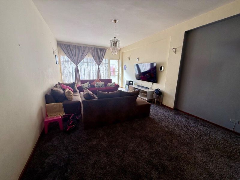 3 bedroom flat for sale in Vryheid - Photo 2