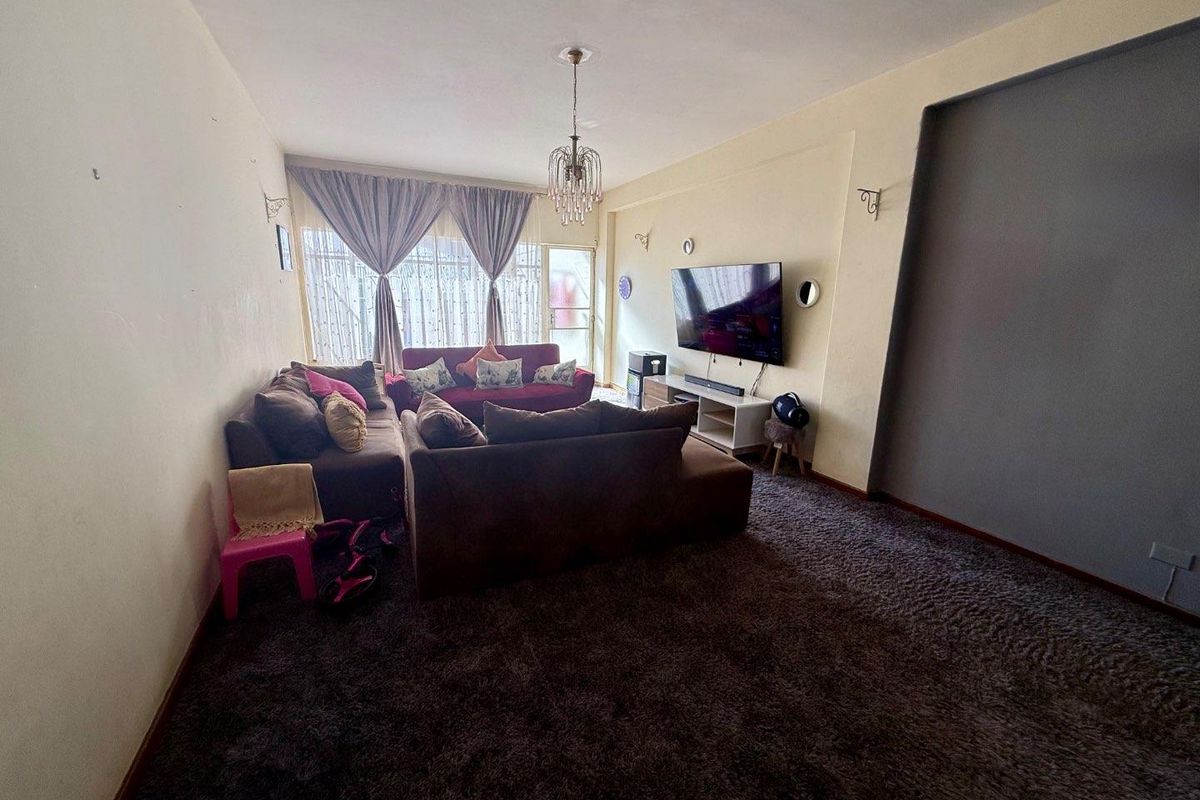 3 bedroom flat for sale in Vryheid - Photo 2