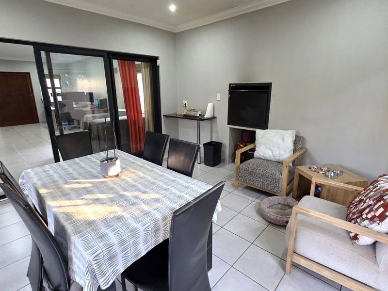 3 Bedroom House in Symphony Park To Rent - Photo 10