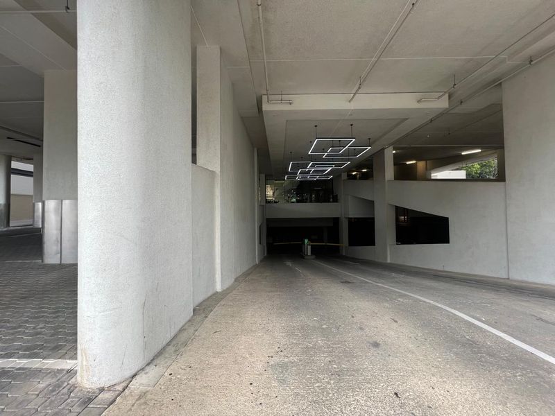 Stunning Office Space in Prime Location with Exceptional Amenities - Photo 3