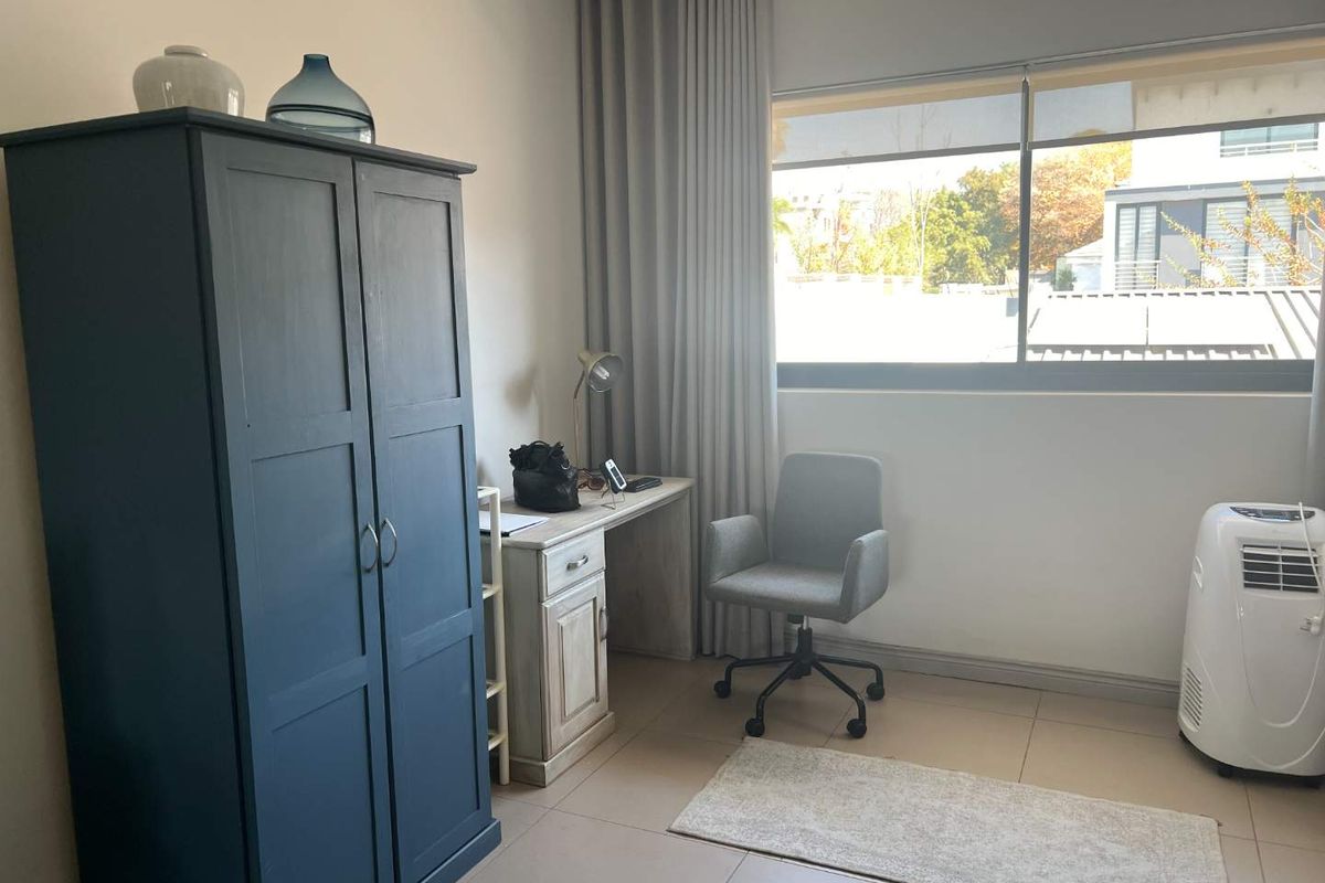 VERY ATTRACTIVE 1 BEDROOM APARTMENT - Photo 4