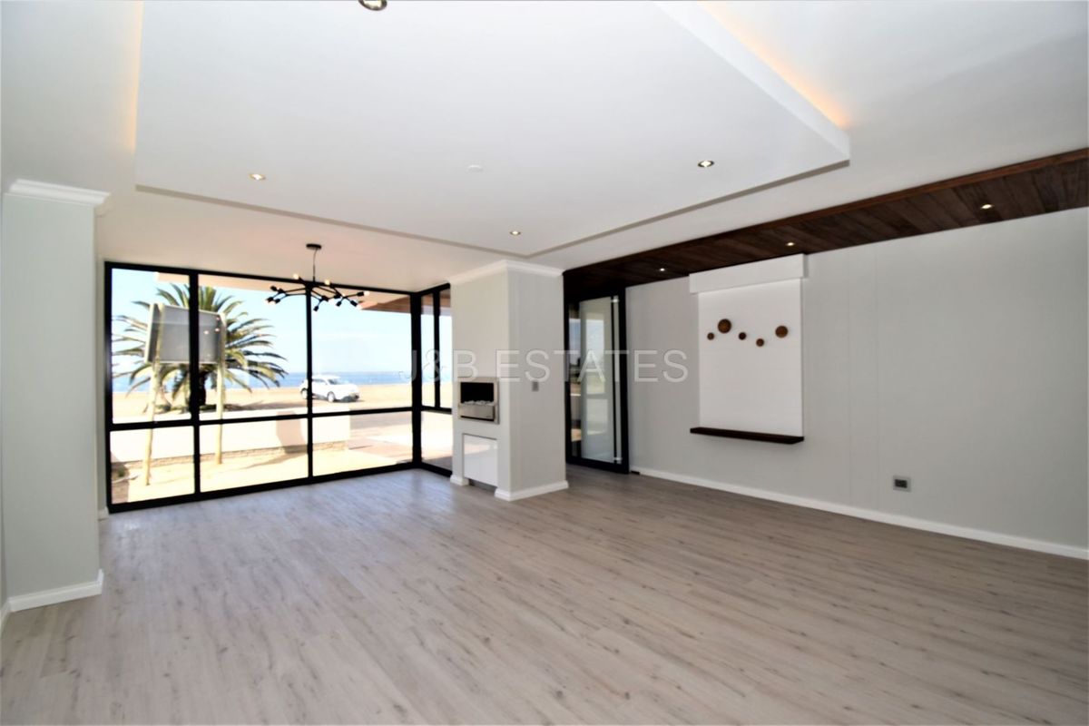 PRIME LAGOON FRONT LOCATION - Photo 3