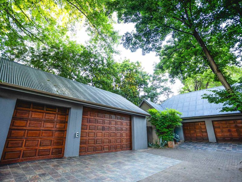 Exclusive Riverside Luxury Estate on the Banks of the Klip River - Photo 3