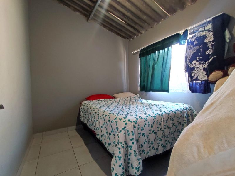 6 Bedroom House for Sale in Cosmo City - Photo 10