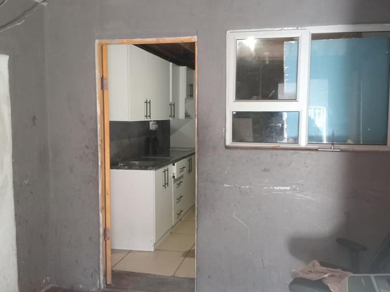 For Sale: Semi-Detached Double Storey Property in Delft Leiden – R450,000 - Photo 10