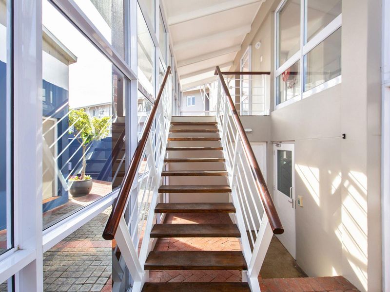 Waterfront Apartment for Sale in Knysna Quays - Photo 2