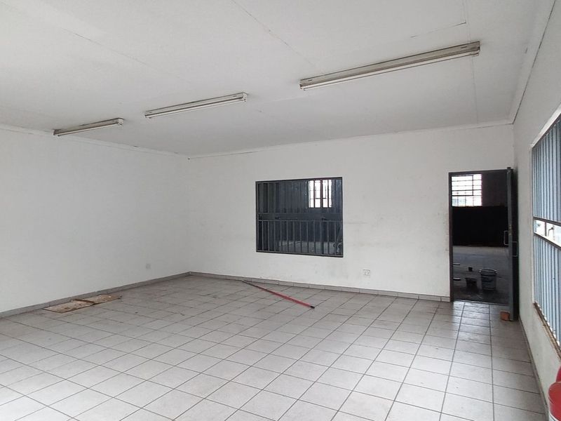 365m2 Isando Warehouse To Let - Photo 7