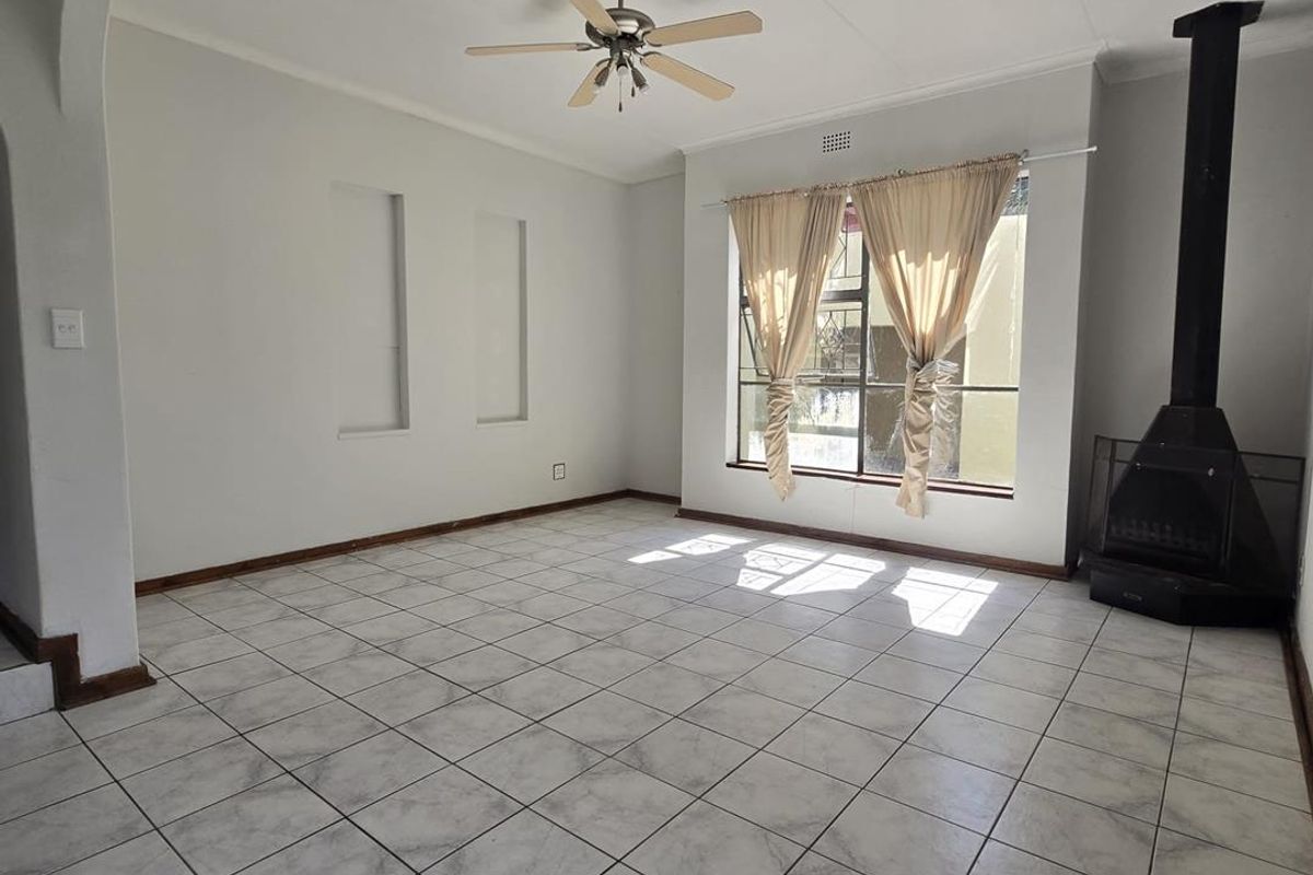 3- Bedroom Home with 2-Bedroom Flatlet - Photo 5