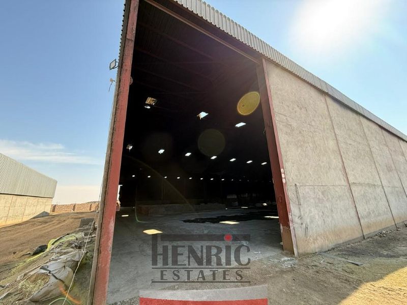 All the Warehouse space you need - In Arandis - Photo 6