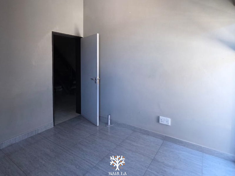 For Sale | Gold Street Business Park in Prosperita | Office with Warehouse - Photo 5
