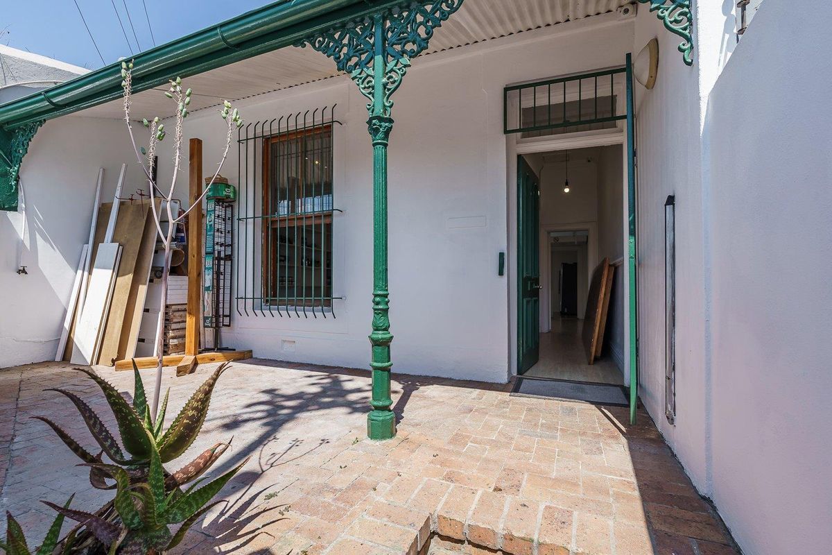 Charming Victorian 2 bed cottage in Observatory - Photo 3