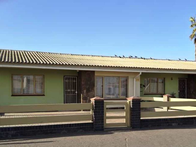 Fully Owned Block of Flats for sale - Walvis Bay - Photo 3