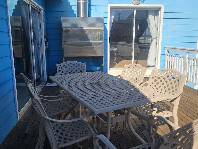 7 Bedroom 5 Bathroom House near the sea in Pringle Bay - Photo 2