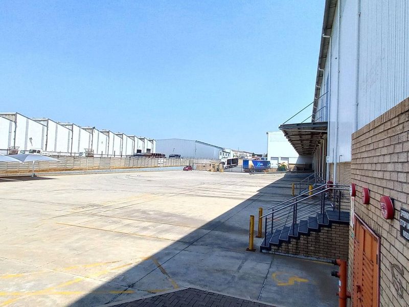 6 845m2 Isando Warehouse To Let - Photo 6