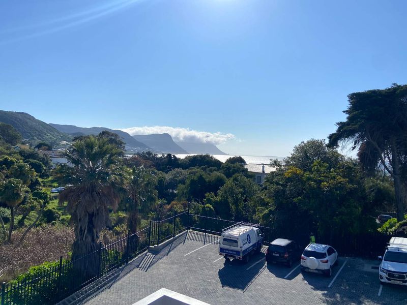 Secure 2 Bedroom Apartment – Simons Town - Photo 8