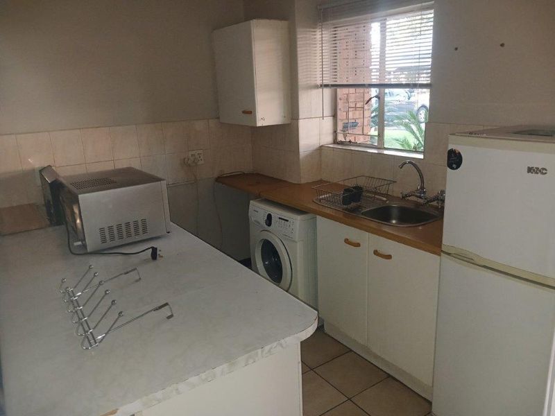 2 Bedroom to rent in Hatfield - Photo 8