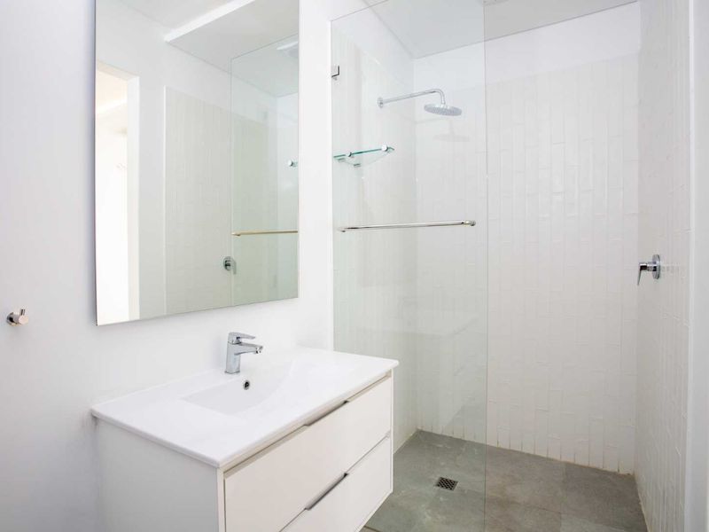New Two-Bedroom Ground-Floor Apartment in Val de Vie Vivante Village at Val de Vie Estate - Photo 9