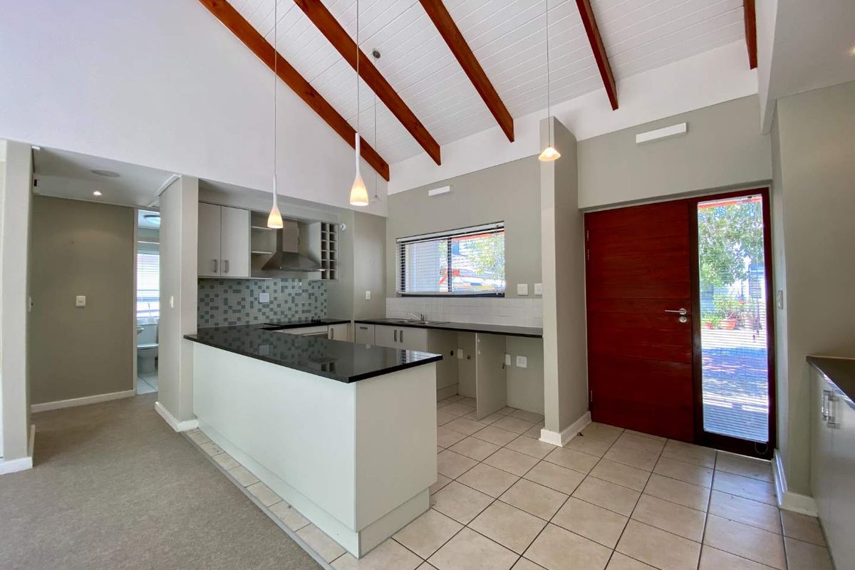 Hout Bay retirement at its best - Photo 4