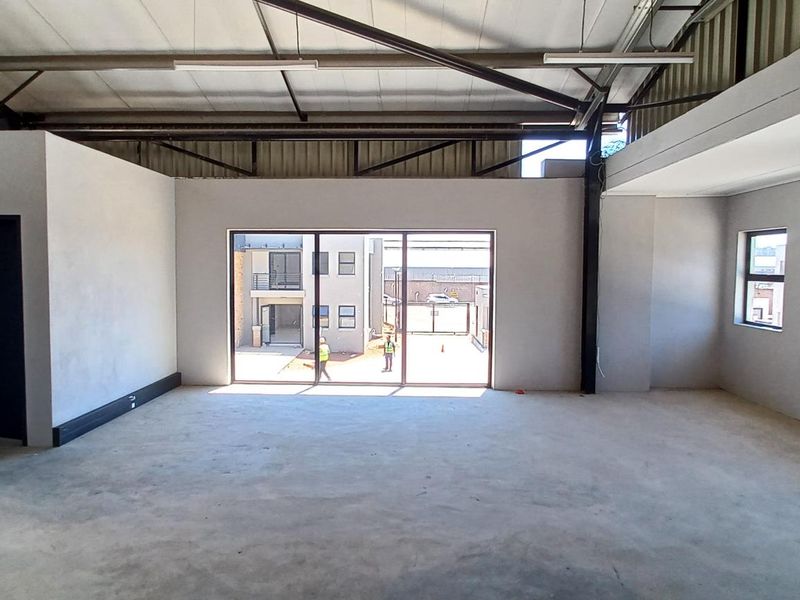 395m2 Industrial Premises for Sale Near East Rand Mall - Photo 7