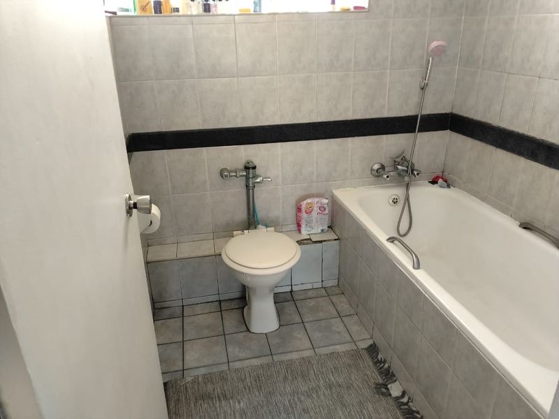 Bachelor apartment - Photo 7