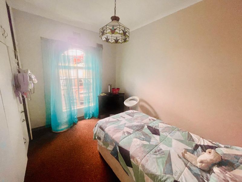 3 bedroom townhouse in a security gated complex - Photo 4