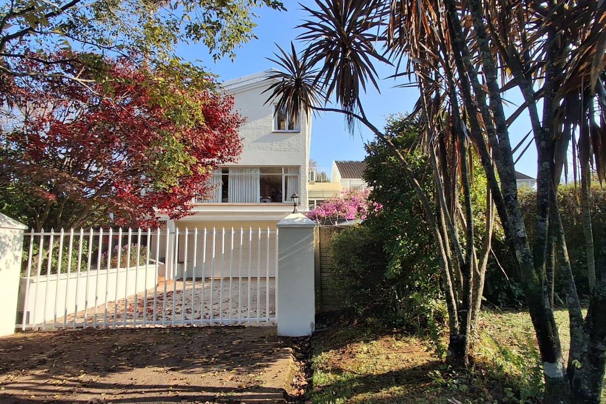 Stately Family Home with Separate Cottage in Greendale, Howick - Photo 5