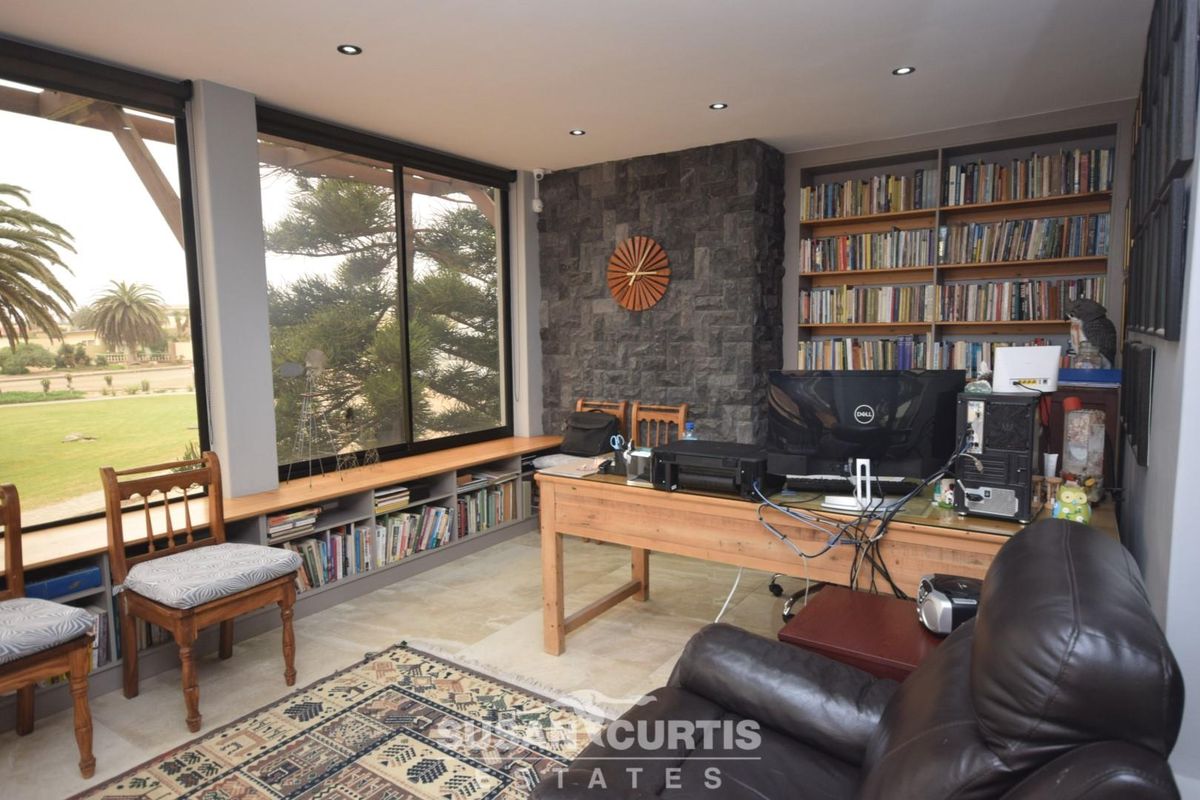 UPSCALE LIVING -  HOUSE FOR SALE IN VINETA - Photo 5