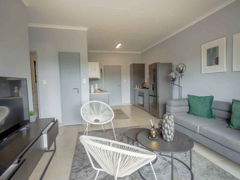 Brand new Ultra-Modern 2 Bedroom, 2 Bathroom Apartment to Rent in Montana - Photo 2