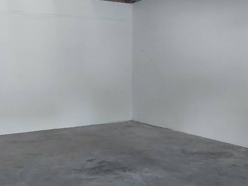 Mixed use commercial facility to let in Fairview. - Photo 5