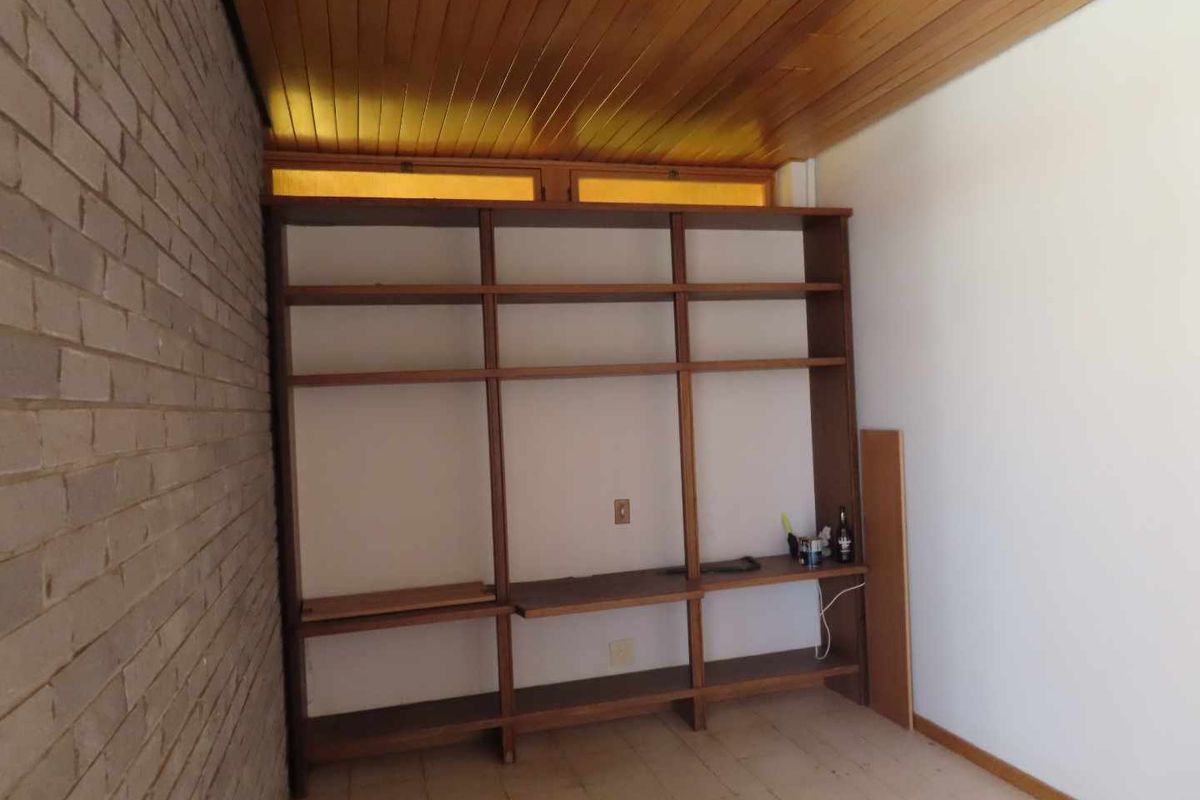 In the heart of Klein Windhoek but needing attention - Photo 5