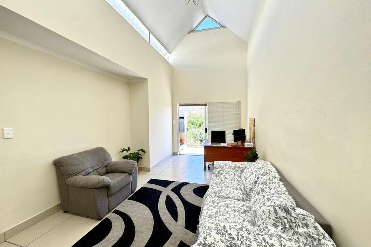 2 bedroom Apartment for sale in Elisenheim - Photo 4