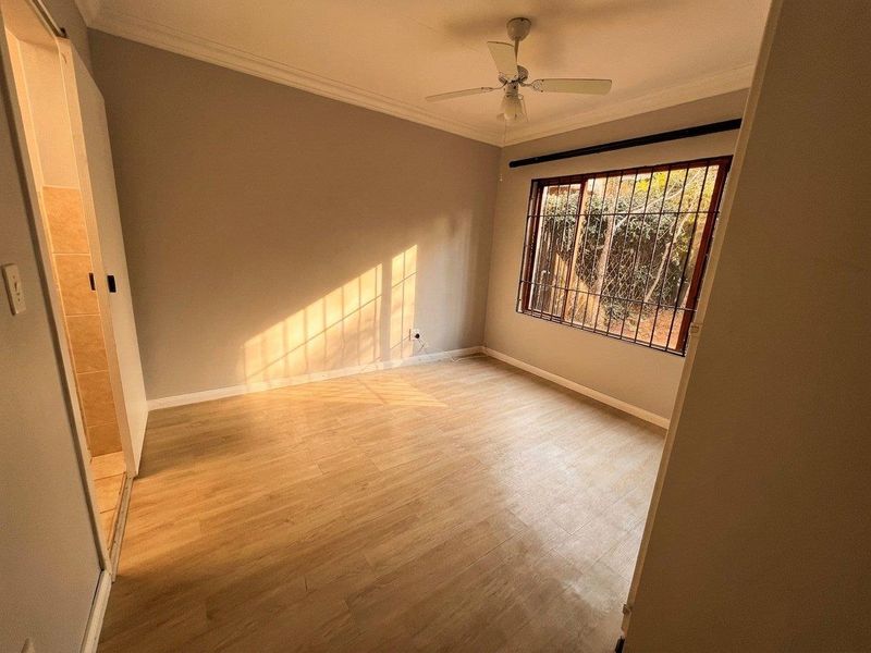 Spacious 3-Bedroom Loft Townhouse in Candice Glades, Northwold Asking Price: R1,050,000 - Photo 10
