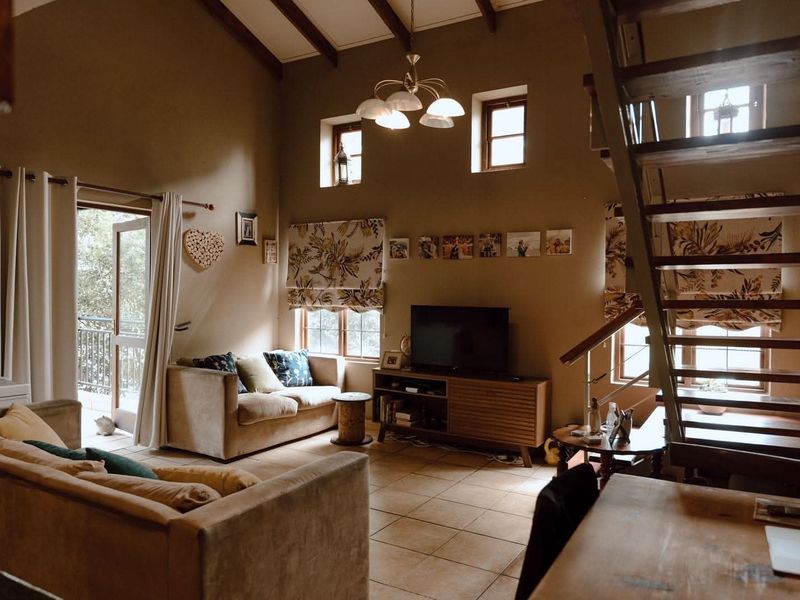 Spacious & Sunny 3-Bedroom Apartment in Prime Waterval East! - Photo 4