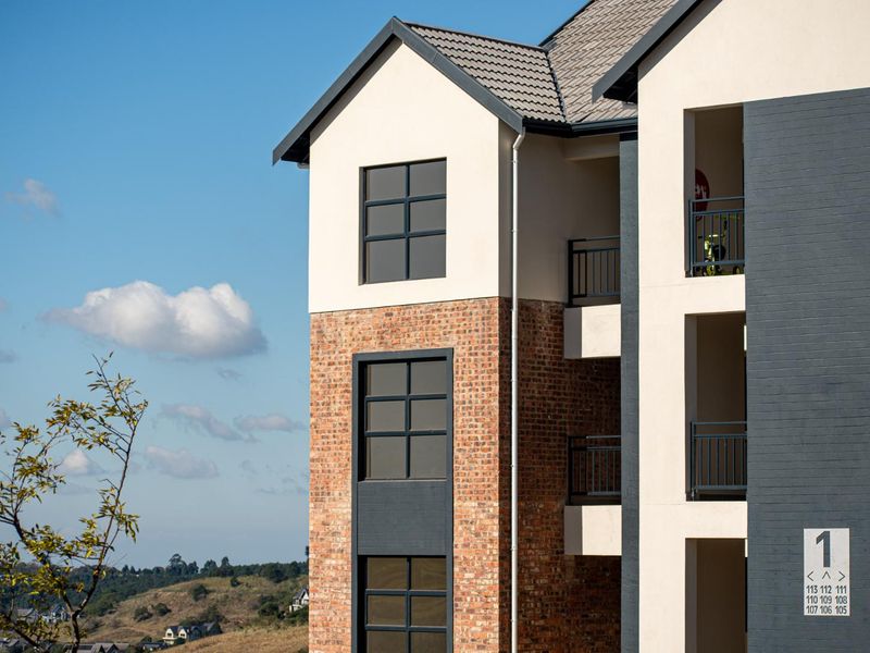 FOR RENT  |  Hillcrest  |  Kings Gate Estate  |  3 Bedroom Apartment - Photo 2